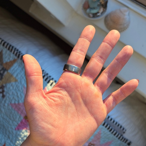 Oura Silver Smart Ring